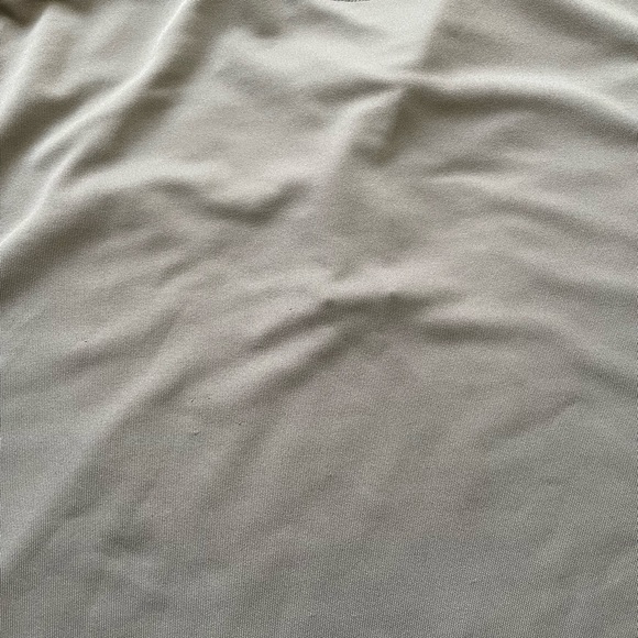 🌸Under Armor gray collared shirt - Picture 5 of 5